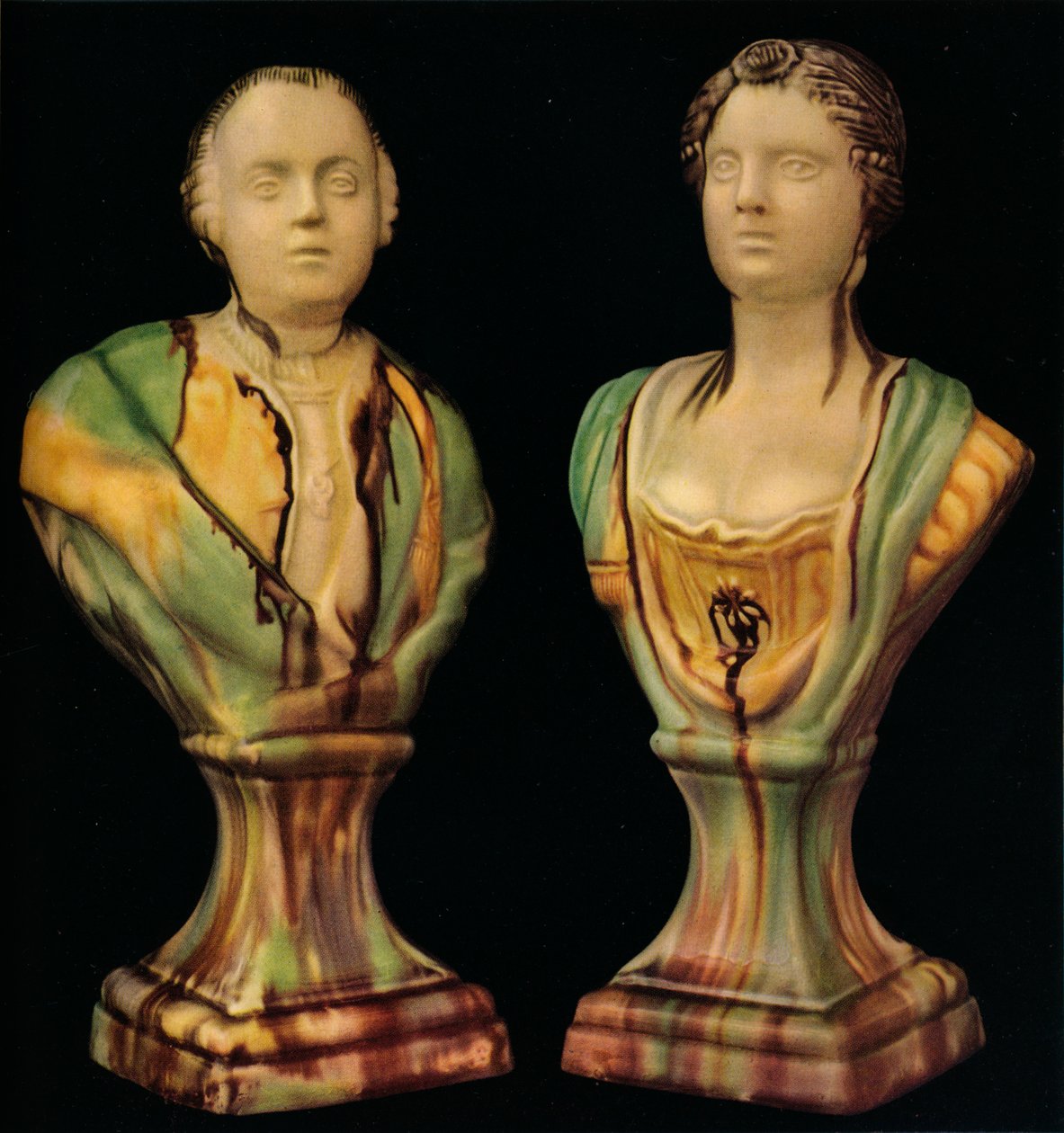 Pár hliněných bust ze Staffordshire představující krále Jiřího III. a královnu Charlotte, s Tr od Unbekannt