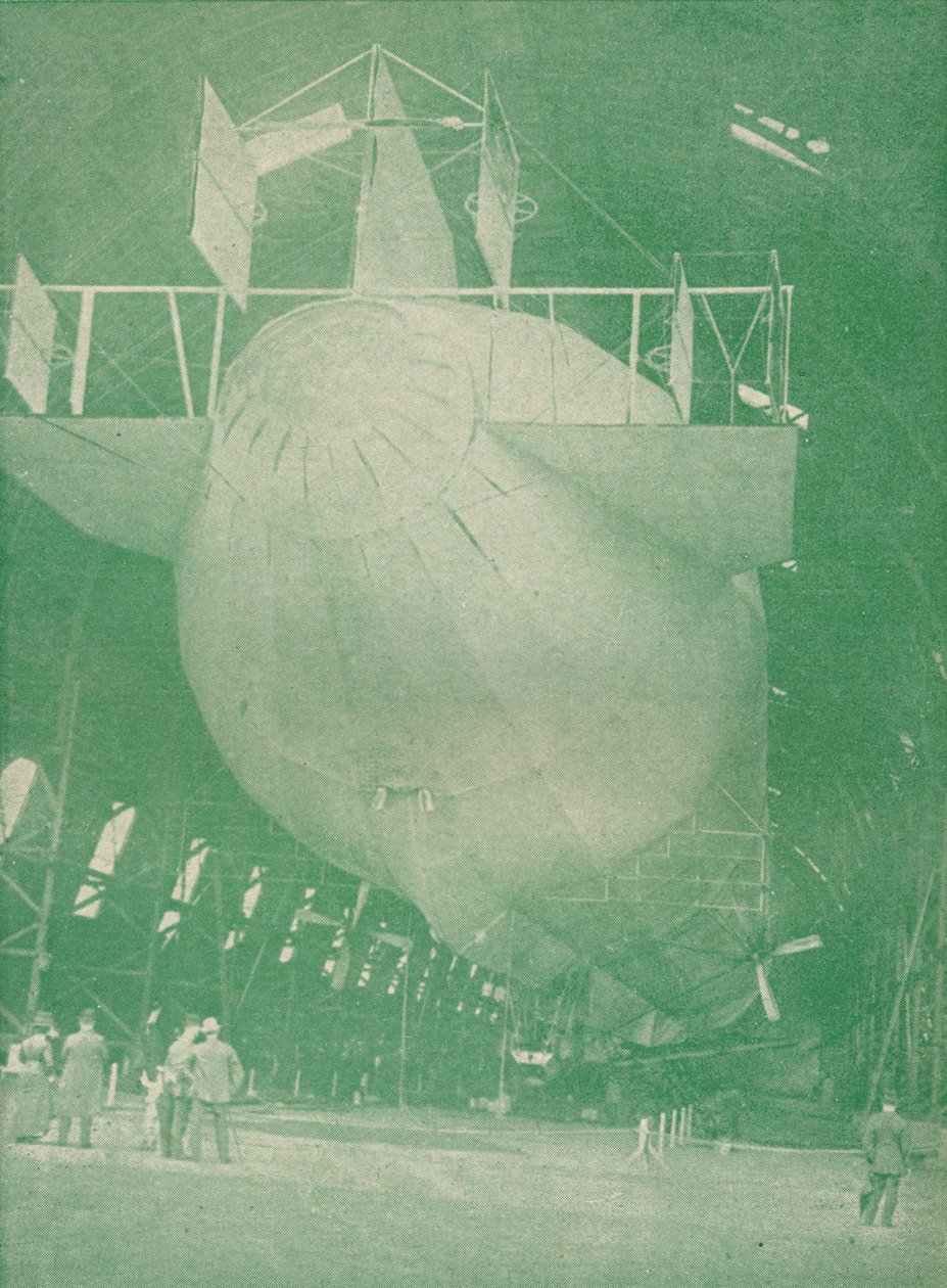 Zeppelin doma, c1917 1919 od Unbekannt