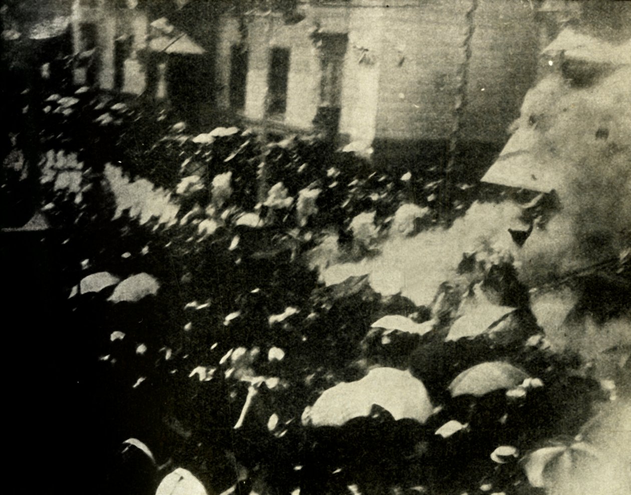 Bomba exploduje v den svatby krále a královny Španělska, Madrid, 1906, 1910. od Unbekannt