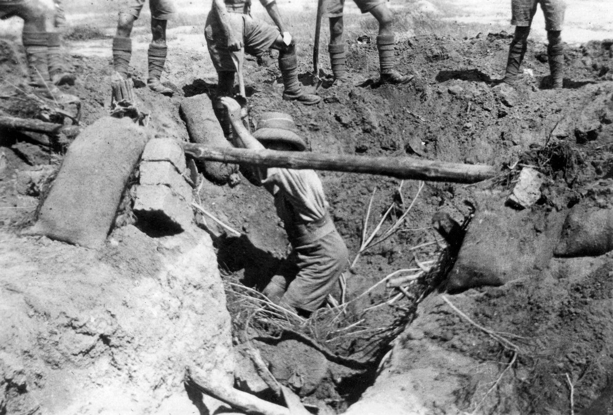 Zhroucená britská zemljanka, Mezopotámie, WWI, 1918 od Unbekannt