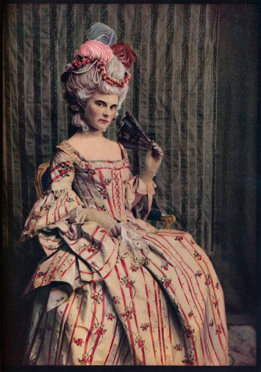 Šaty okouzlujících proporcí z krásného francouzského brokátu. Období 1775-85, c1913 od Unbekannt