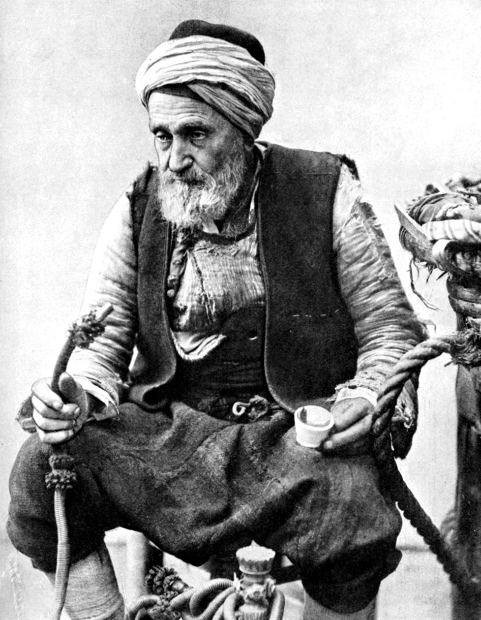 Rolník pije kávu a kouří huqqah, Izmir, Turecko, 1936 od Unbekannt