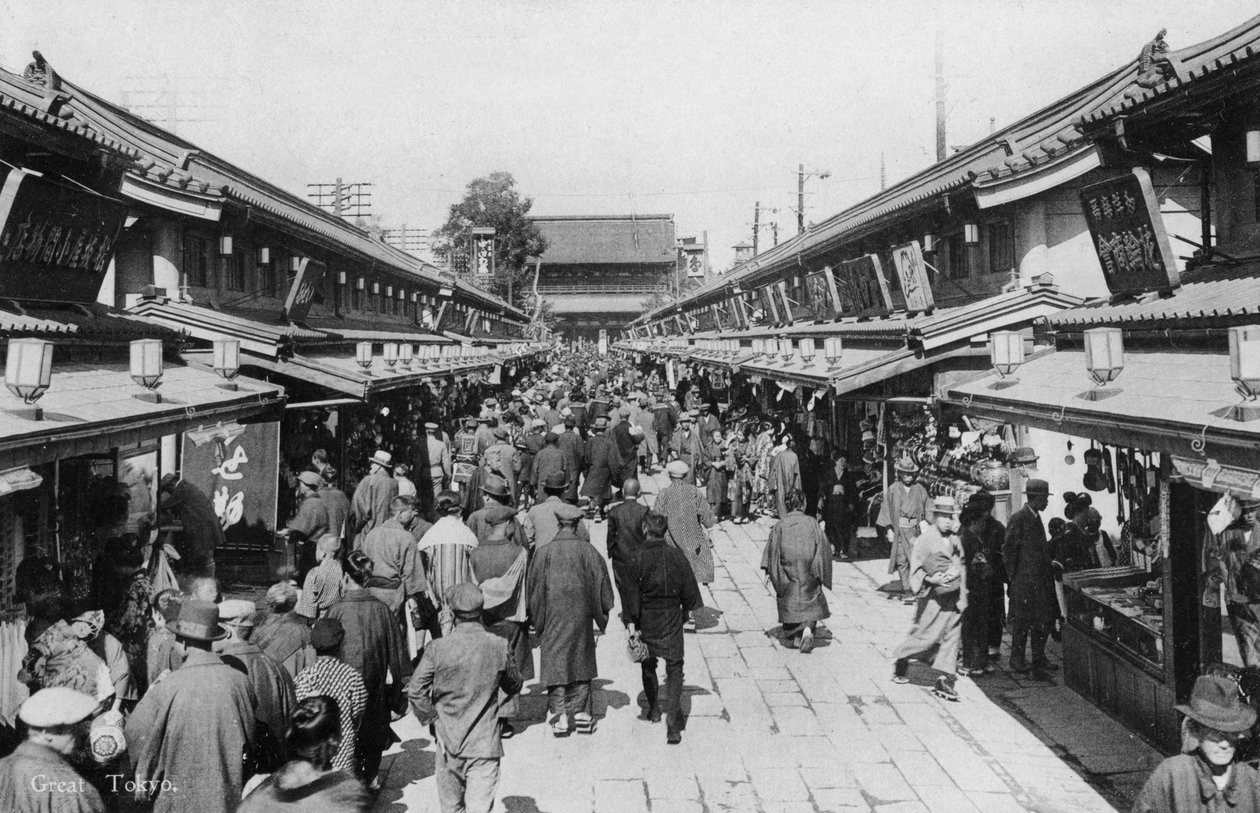 Řada obchodů v Asakusa, Tokio, 20. století od Unbekannt