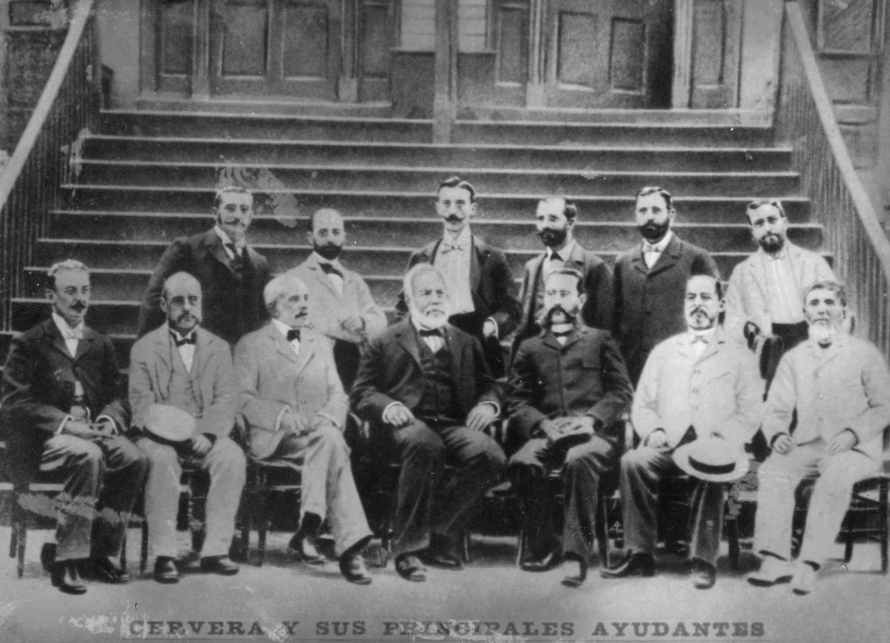 Admirál Cervera a jeho hlavní důstojníci včetně kapitána Eulate, c1910 od Unbekannt