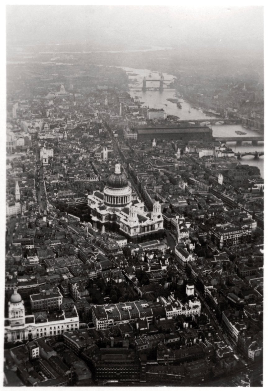 Letecký pohled na St Pauls Cathedral, Londýn, ze Zeppelin, 1931 1933 od Unbekannt