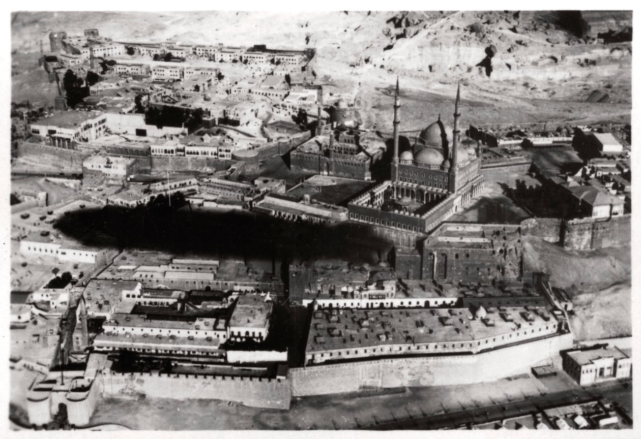 Letecký pohled na mešitu Muhammad Ali Pasha, Káhira, Egypt, ze Zeppelin, 1931 1933 od Unbekannt