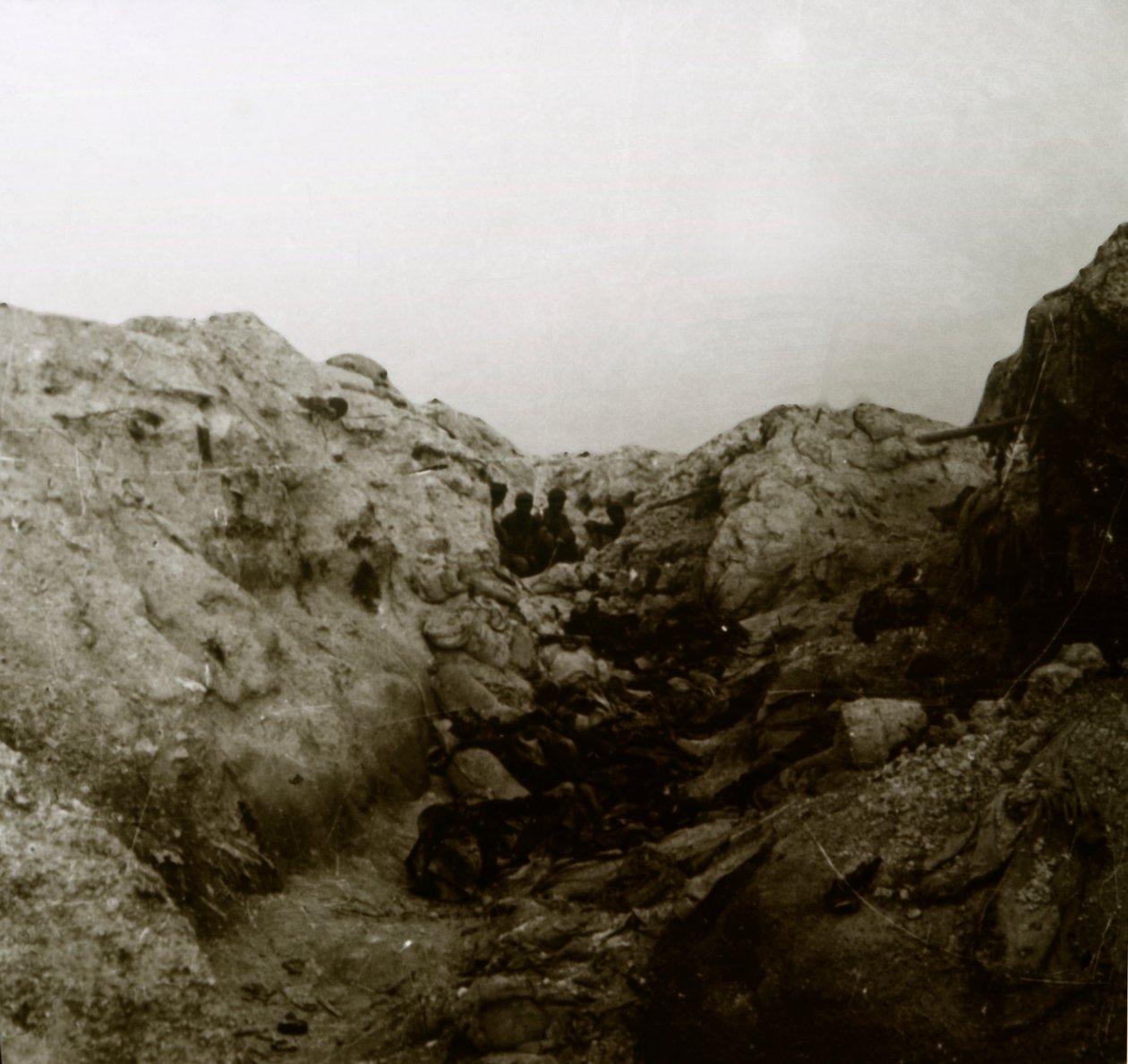 Po útoku, Rozieres, Francie, c1914-c1918 od Unbekannt