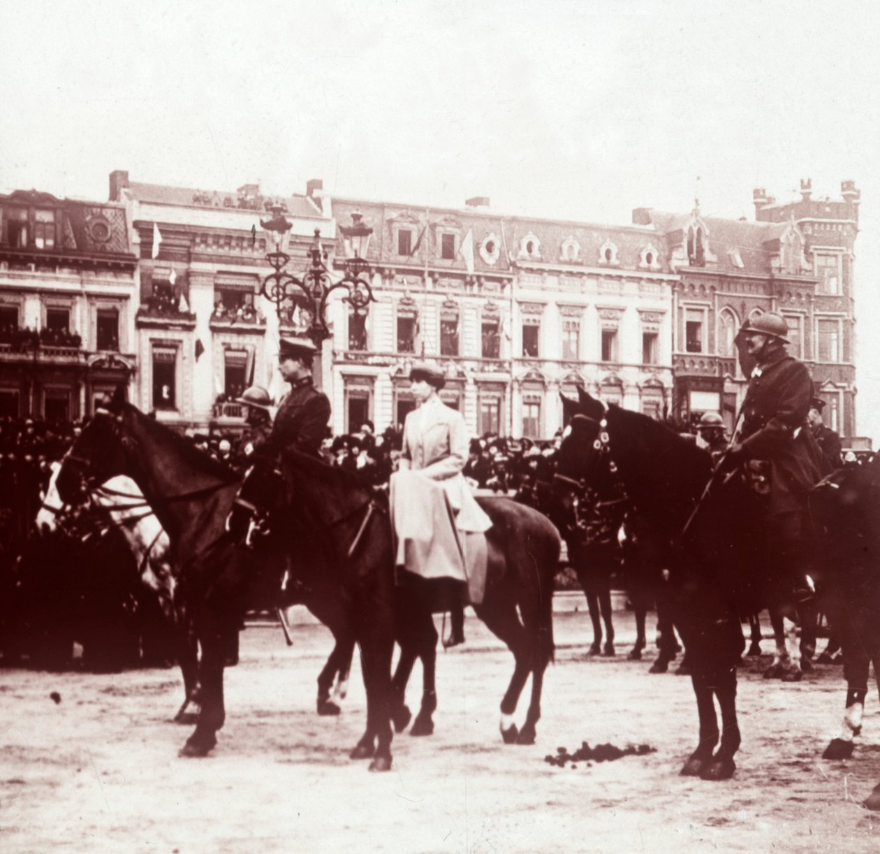 Albert I. a Alžběta Bavorská v Liége, Belgie, c1914-c1918 od Unbekannt