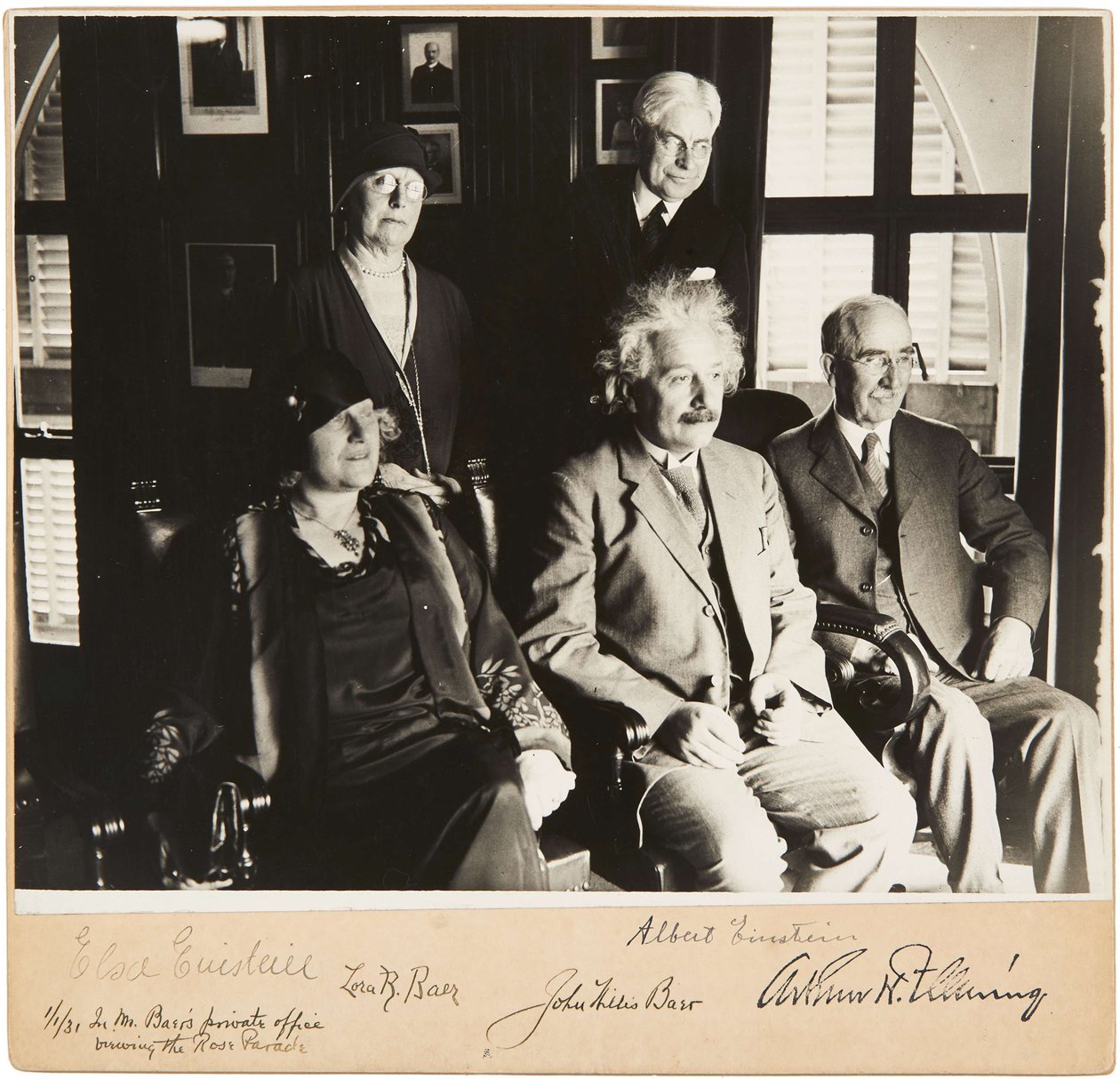 Albert a Elsa Einsteinovi, John a Lora Baerovi a Arthur H. Fleming, Pasadena, 1. ledna 1931, 1931. od Unbekannt