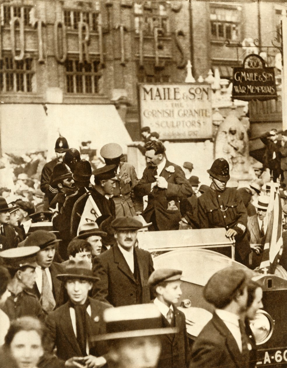 Alcock a Brown...po prvním nonstop transatlantickém letu, Londýn, červen 1919, 1935. od Unbekannt