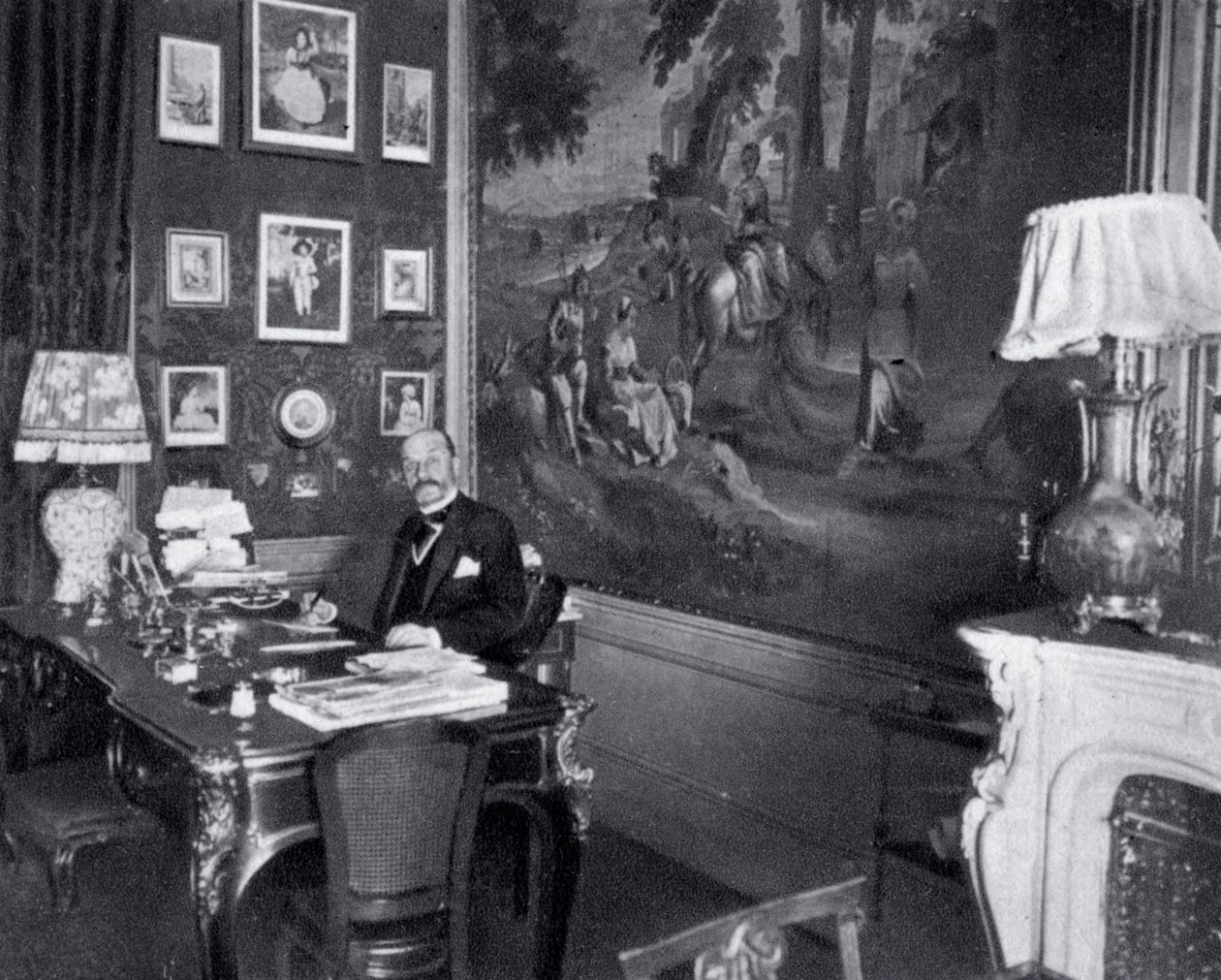 Alexandre Duval, majitel francouzské restaurace a společenská osobnost, 1900 od Unbekannt