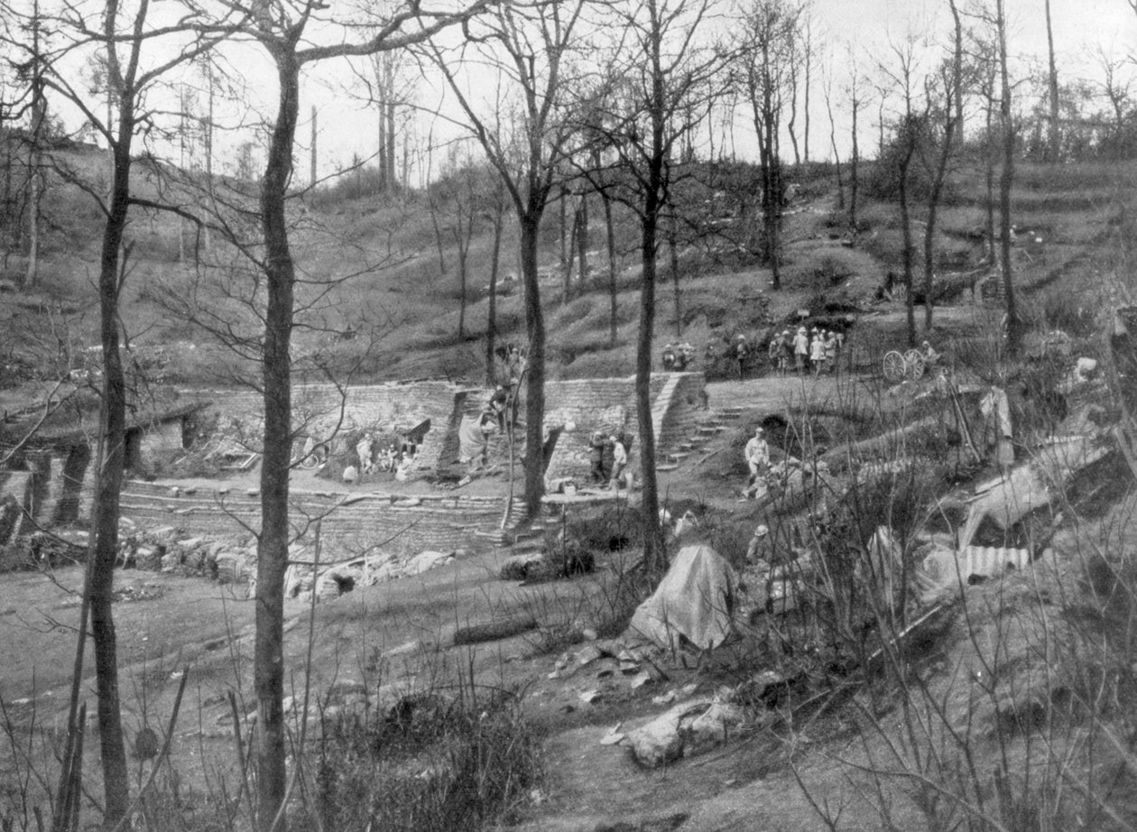 Spojenecké velitelské stanoviště na hoře Kemmel poblíž Ypres, Belgie, 23. dubna 1918 od Unbekannt