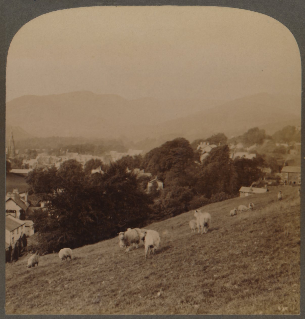 Ambleside, v krásném údolí Rothay, Lake District, Anglie, 1903. od Unbekannt