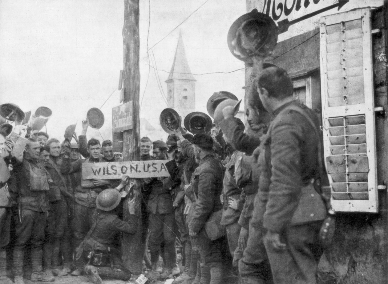 Američtí vojáci ve vesnici Nonsard, severovýchodně od Saint-Mihiel, 1926 od Unbekannt