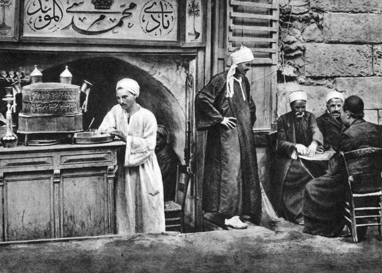 Arabská kavárna, Káhira, Egypt, 20. léta 20. století od Unbekannt