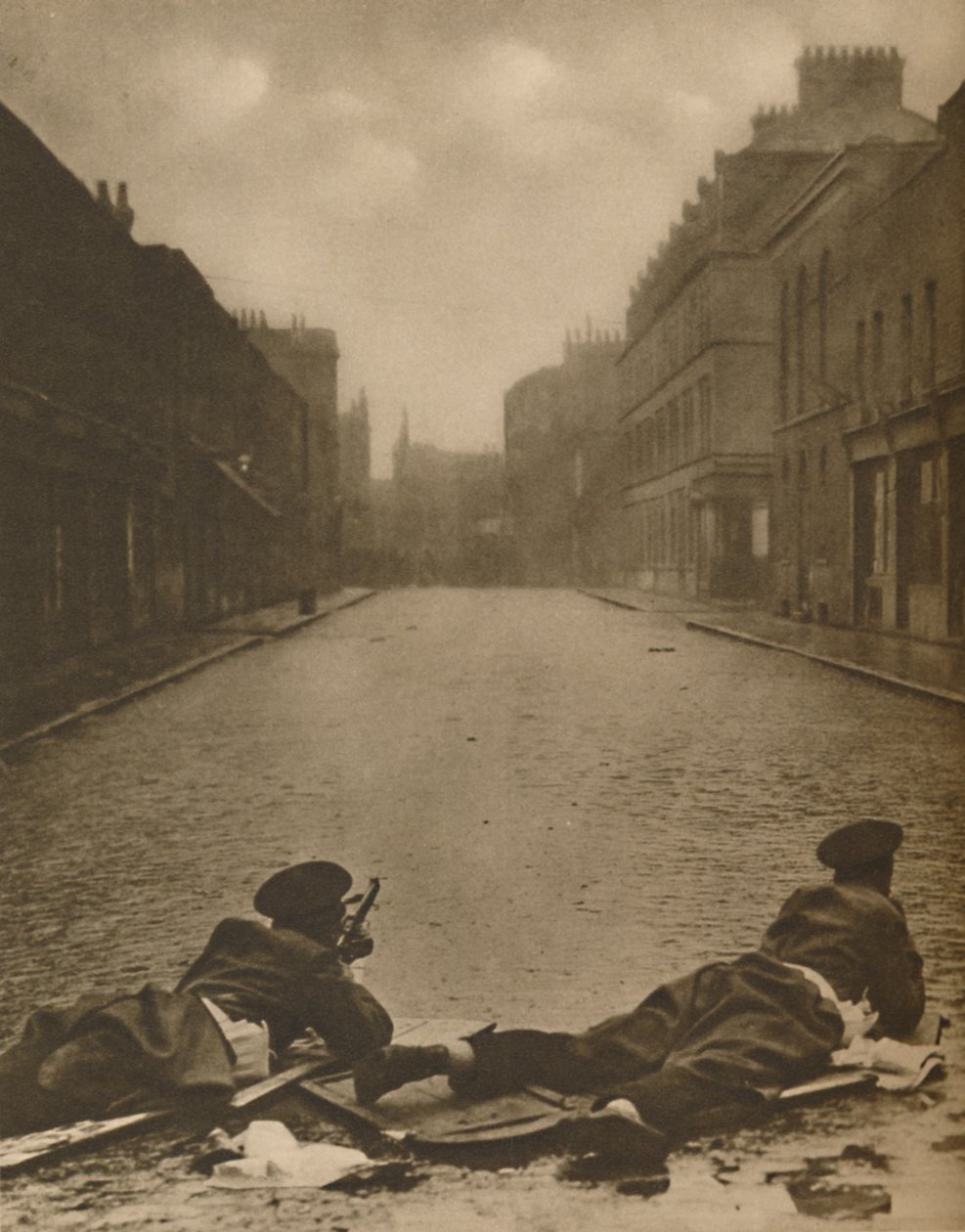 East End Episode: Scots Guards on Action at Sydney Street v roce 1911, c1935. od Unbekannt