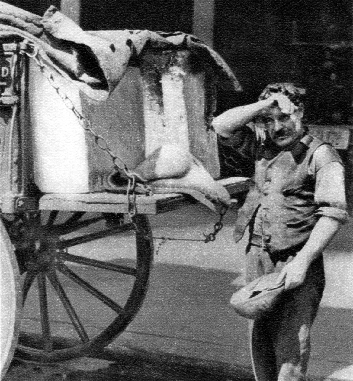 Ledový muž se svým vozíkem, Londýn, 1926-1927 od Unbekannt