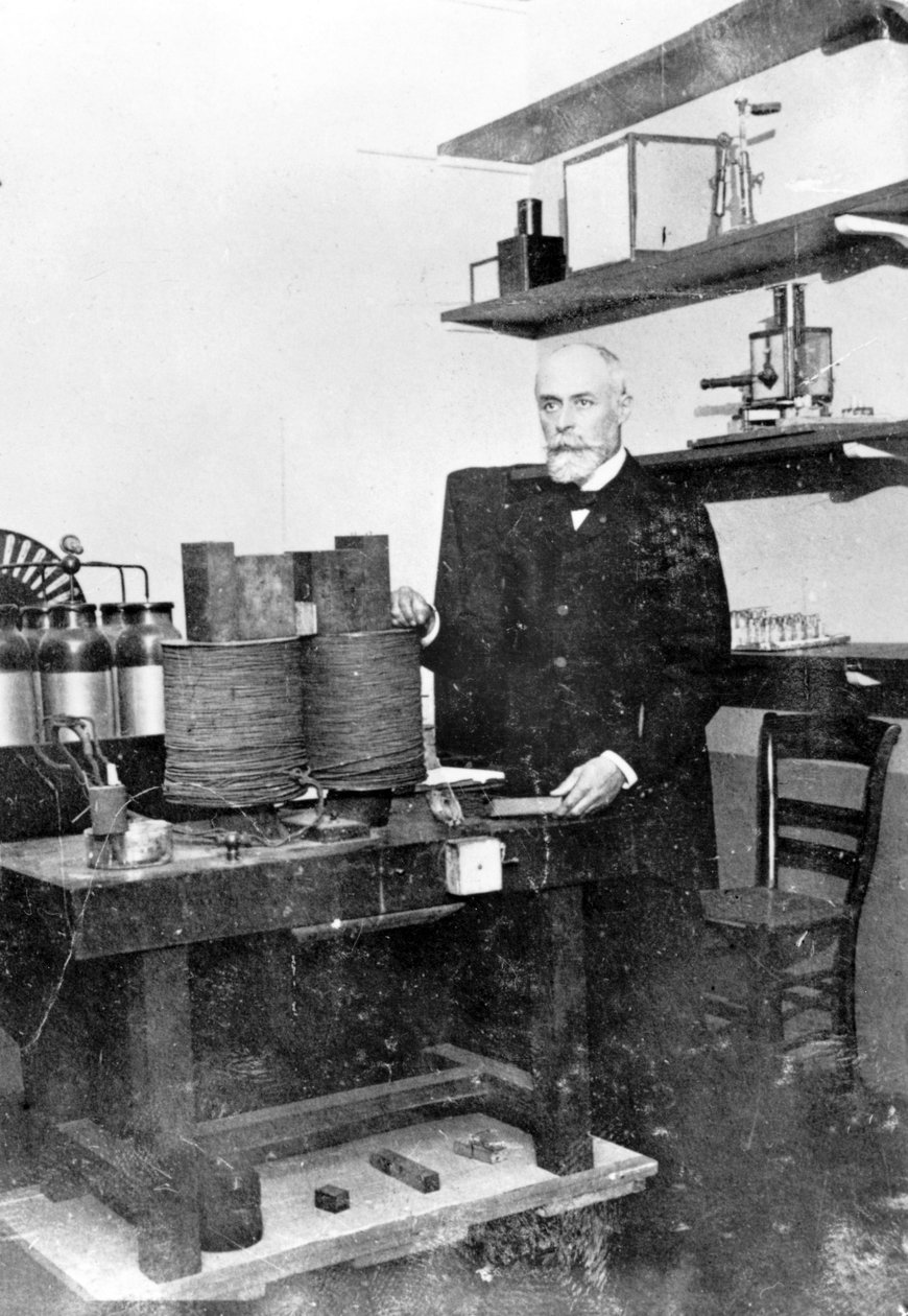 Antoine Becquerel ve své laboratoři, c 1890s od Unbekannt