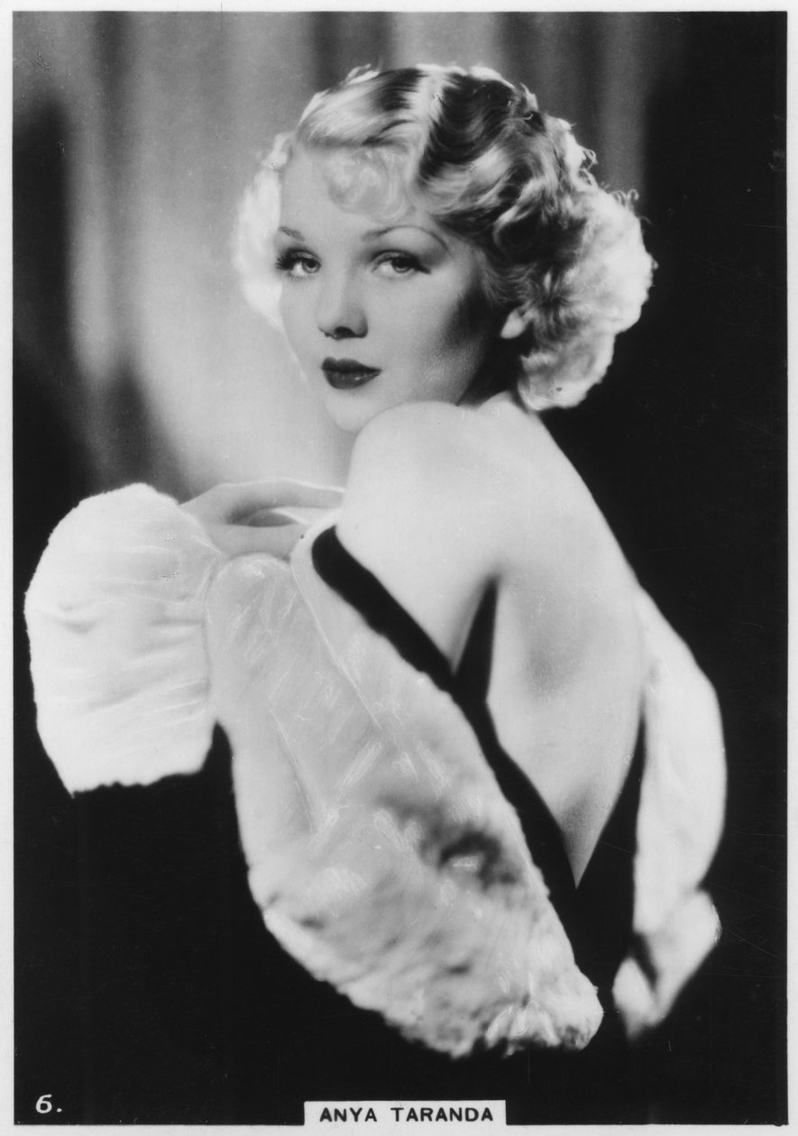 Anya Taranda, americká modelka, showgirl a herečka, c1938 od Unbekannt