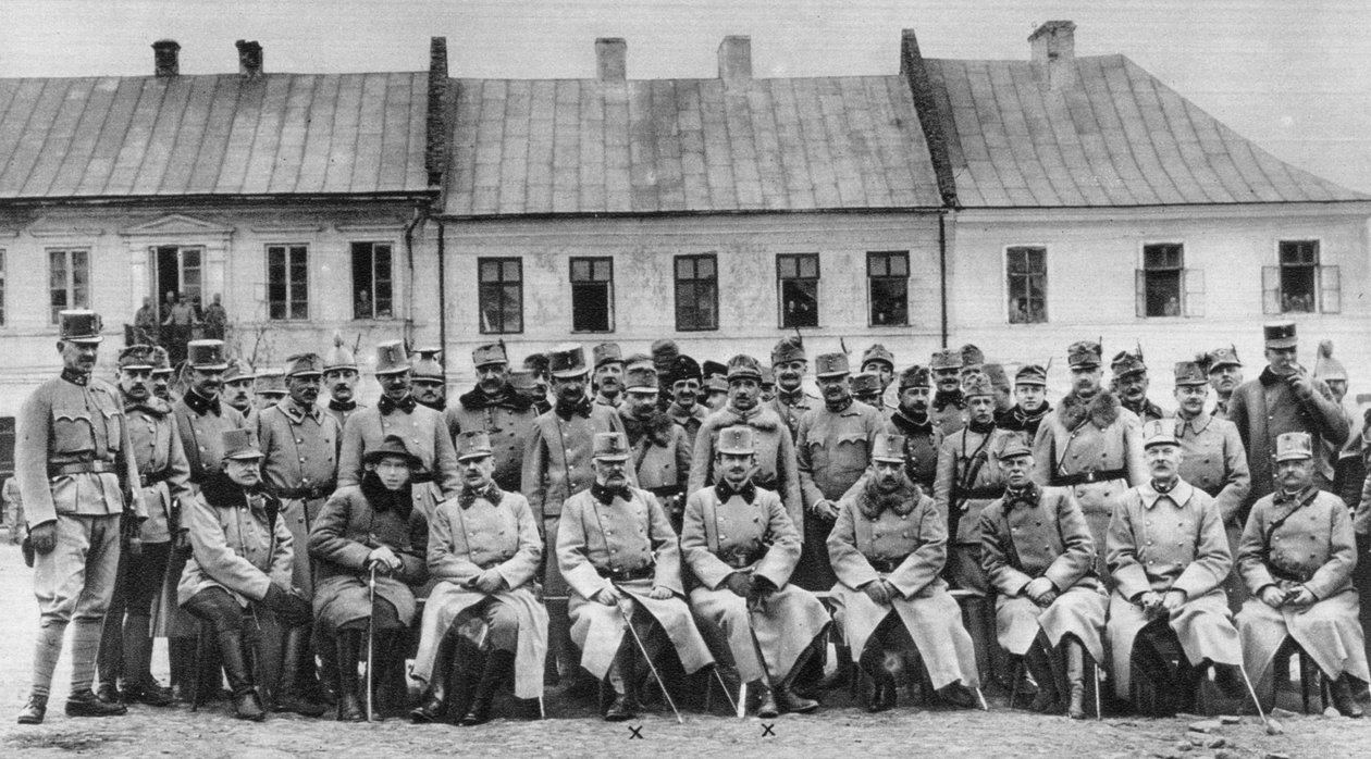 Arcivévoda Friedrich a Karl Rakouska se svými důstojníky, první světová válka, 1915 od Unbekannt