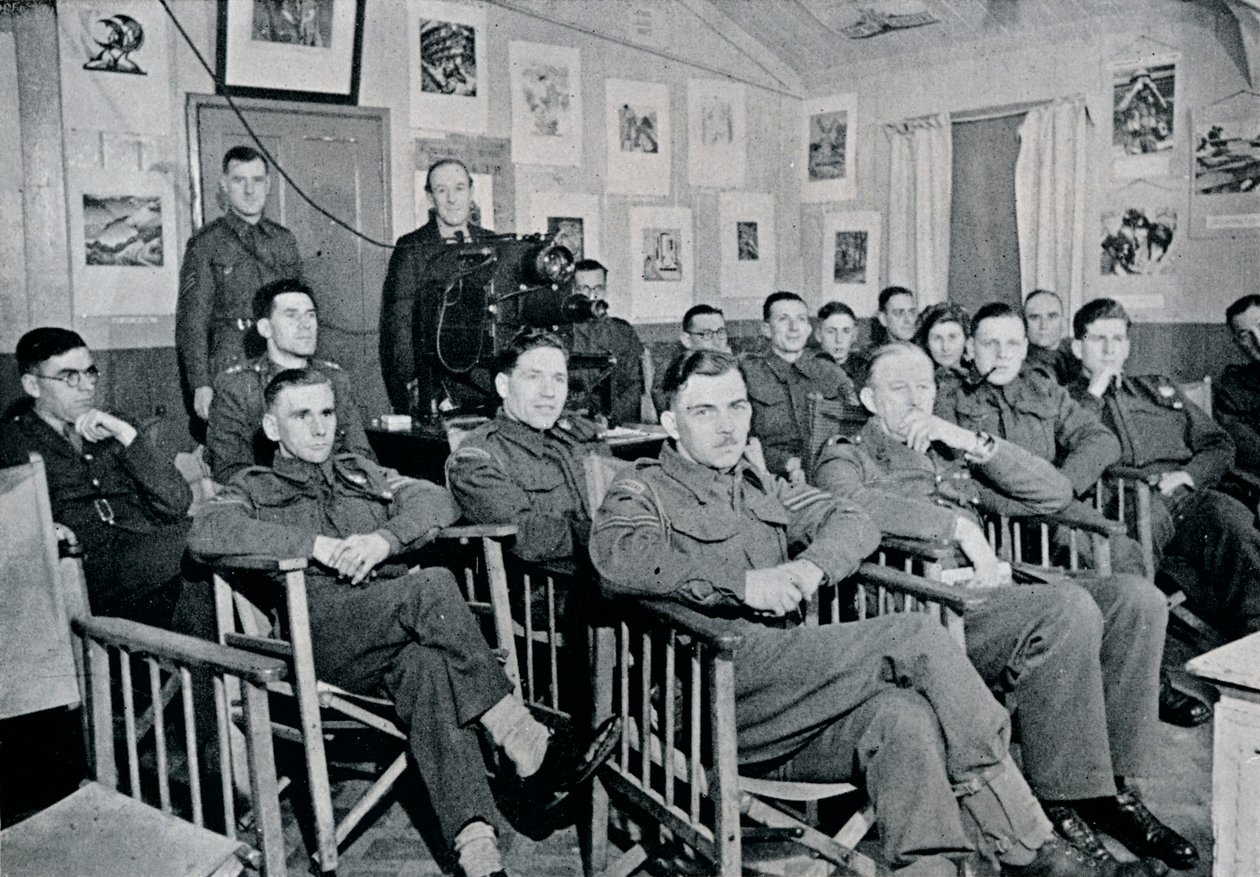 Armádní umělecká skupina: Adrian Hill, R.B.A., R.O.I., přednáší o umění a cílech Picassa, 1944 od Unbekannt