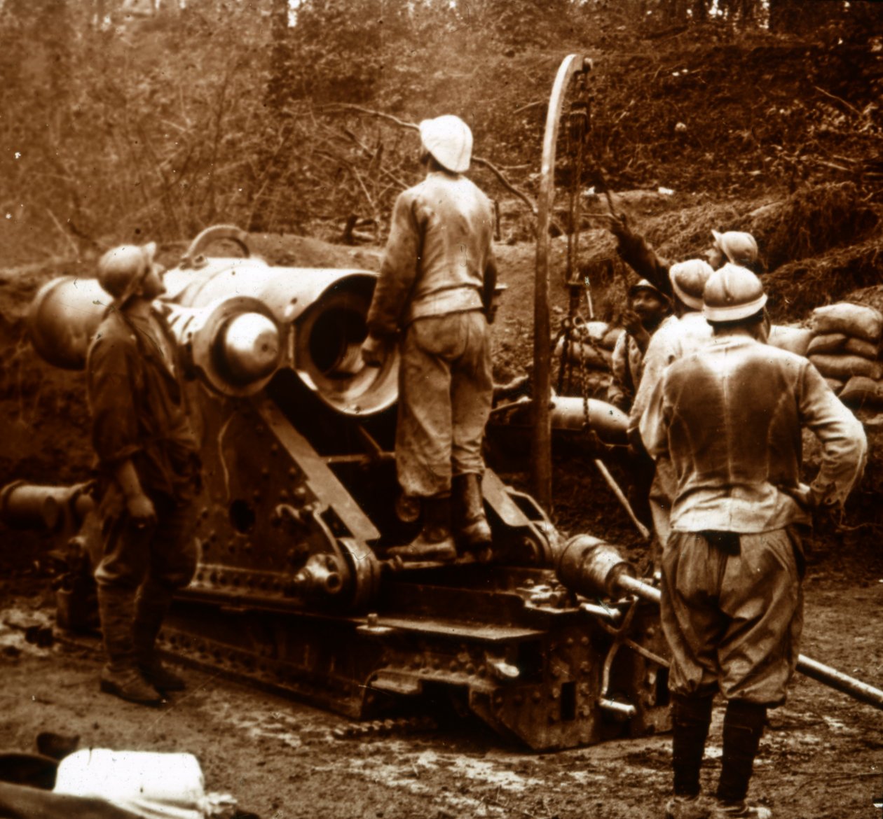 Dělostřelectvo, Bois du Chatelet, Francie, c1914-c1918 od Unbekannt