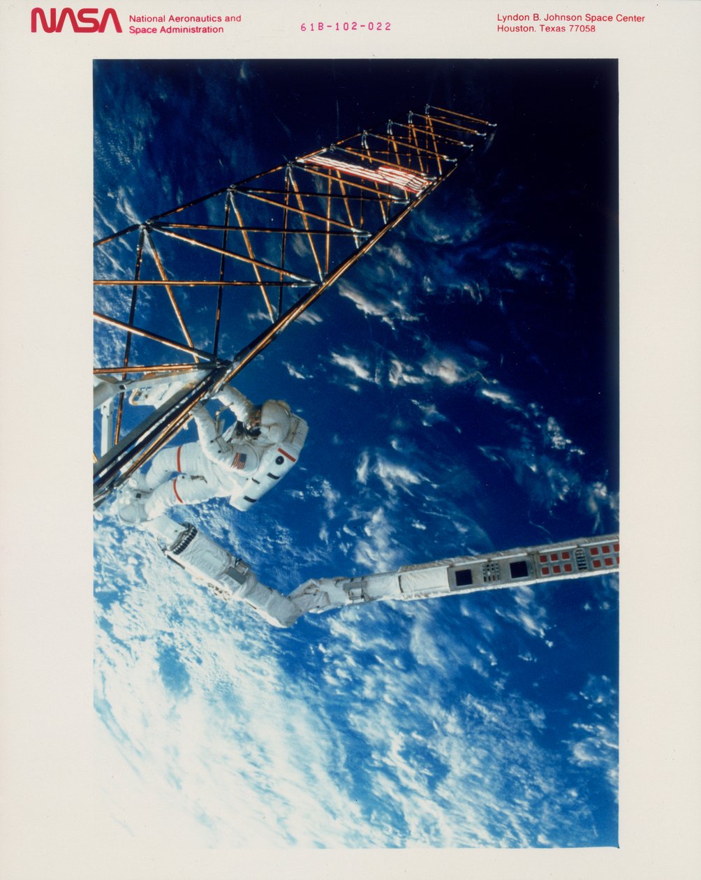 Astronaut na EVA z raketoplánu Atlantis, 1985 od Unbekannt