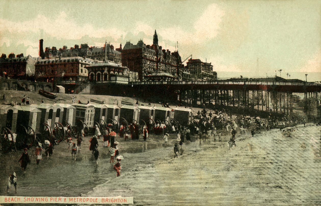 Beach Showing Pier & Metropole, Brighton, konec 19. a začátek 20. století. od Unbekannt