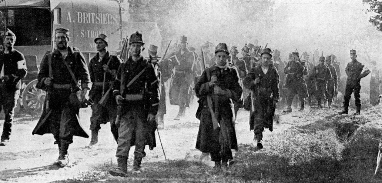 Belgické jednotky se blíží k místu bitvy, první světová válka, 1914 od Unbekannt