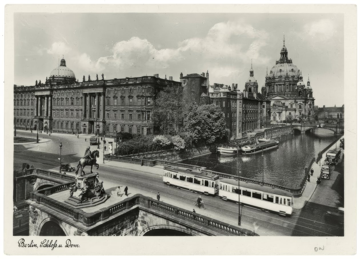 Berlín, městský palác s Kurfürstenbrücke a katedrálou / fotopohlednice kolem 1937/38 od Unbekannt