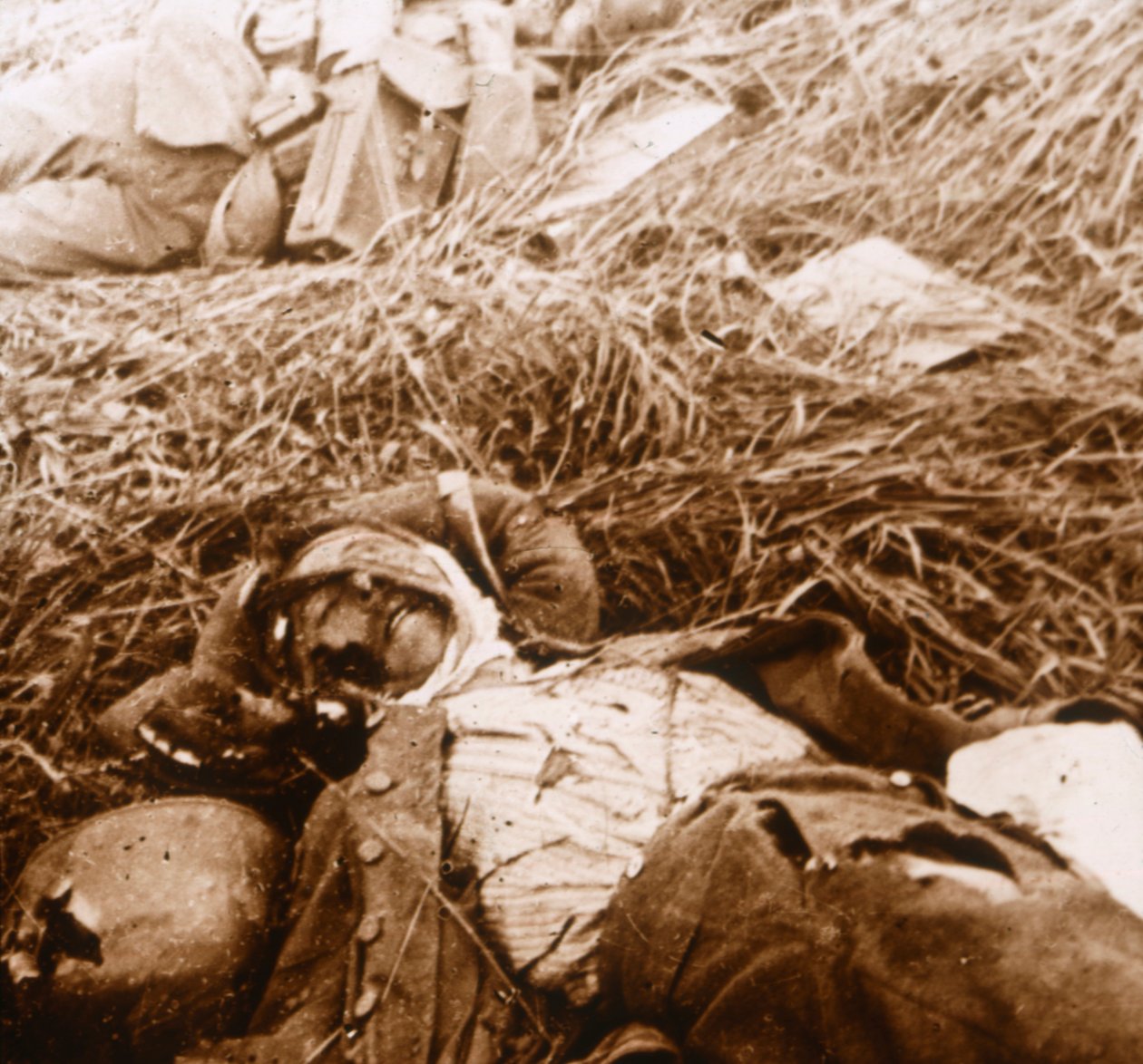 Bodies, Craonne, severní Francie, c1914-c1918 od Unbekannt