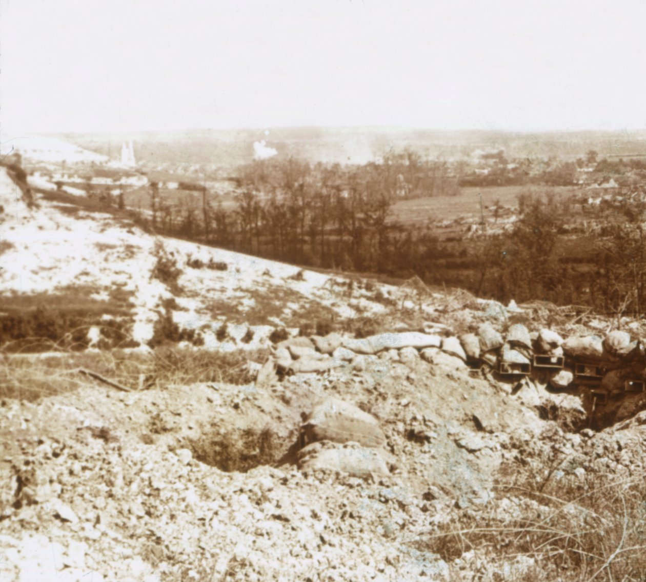 Bombardování, Ablain-Saint-Nazaire, Severní Francie, c1914-c1918 od Unbekannt