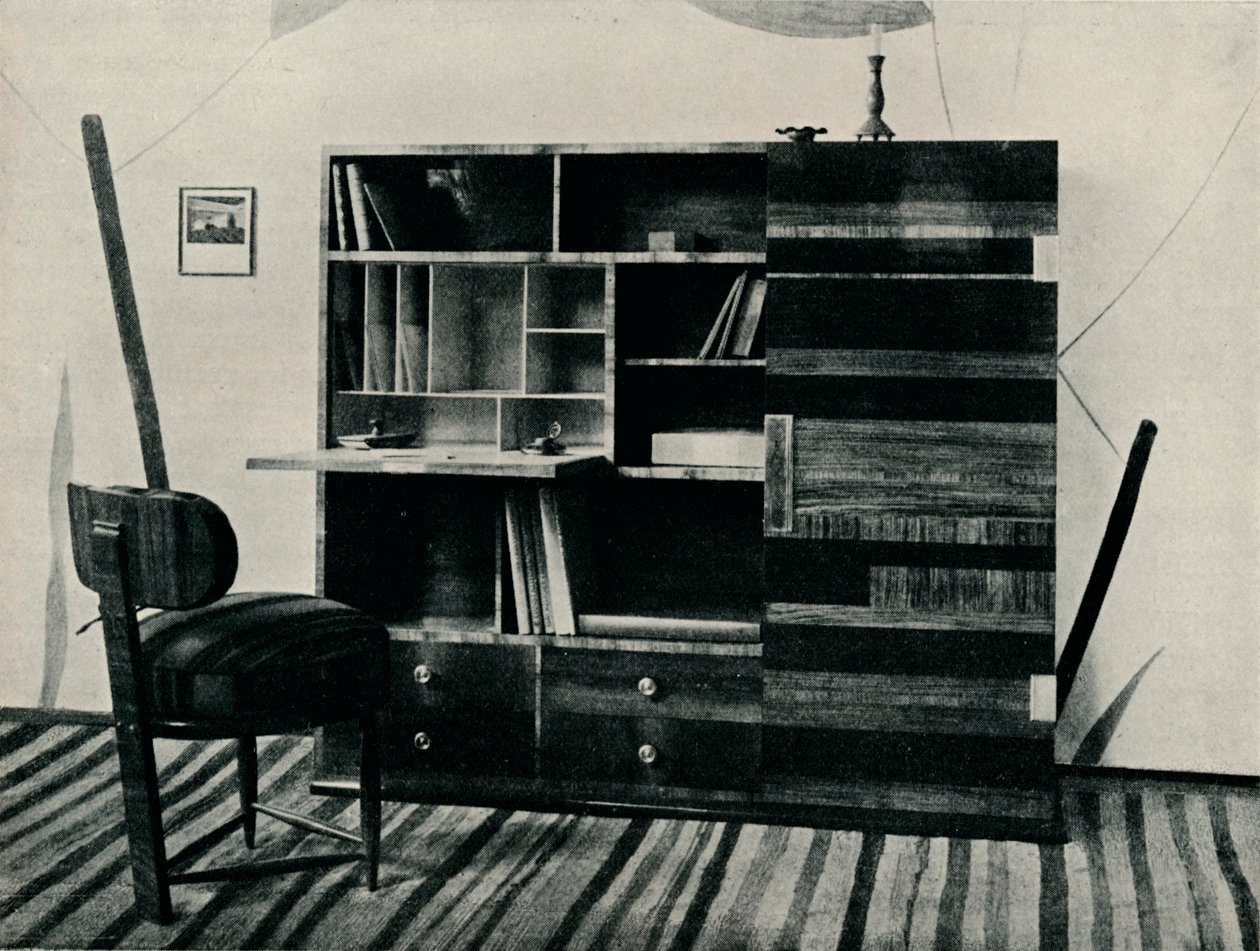 Knihovna a židle. Navrhl a provedl Hans Hartl, c1927 od Unbekannt