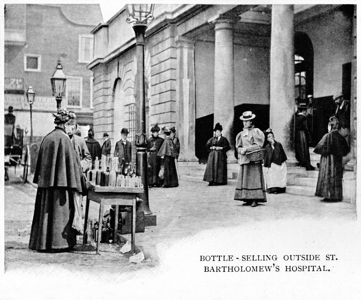 Prodej lahví mimo nemocnici St Bartholomews, Londýn, c1903 1903 od Unbekannt