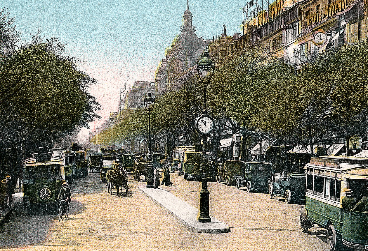 Boulevard des Italiens, Paříž, s auty a motorovými autobusy na ulici, c1900 od Unbekannt