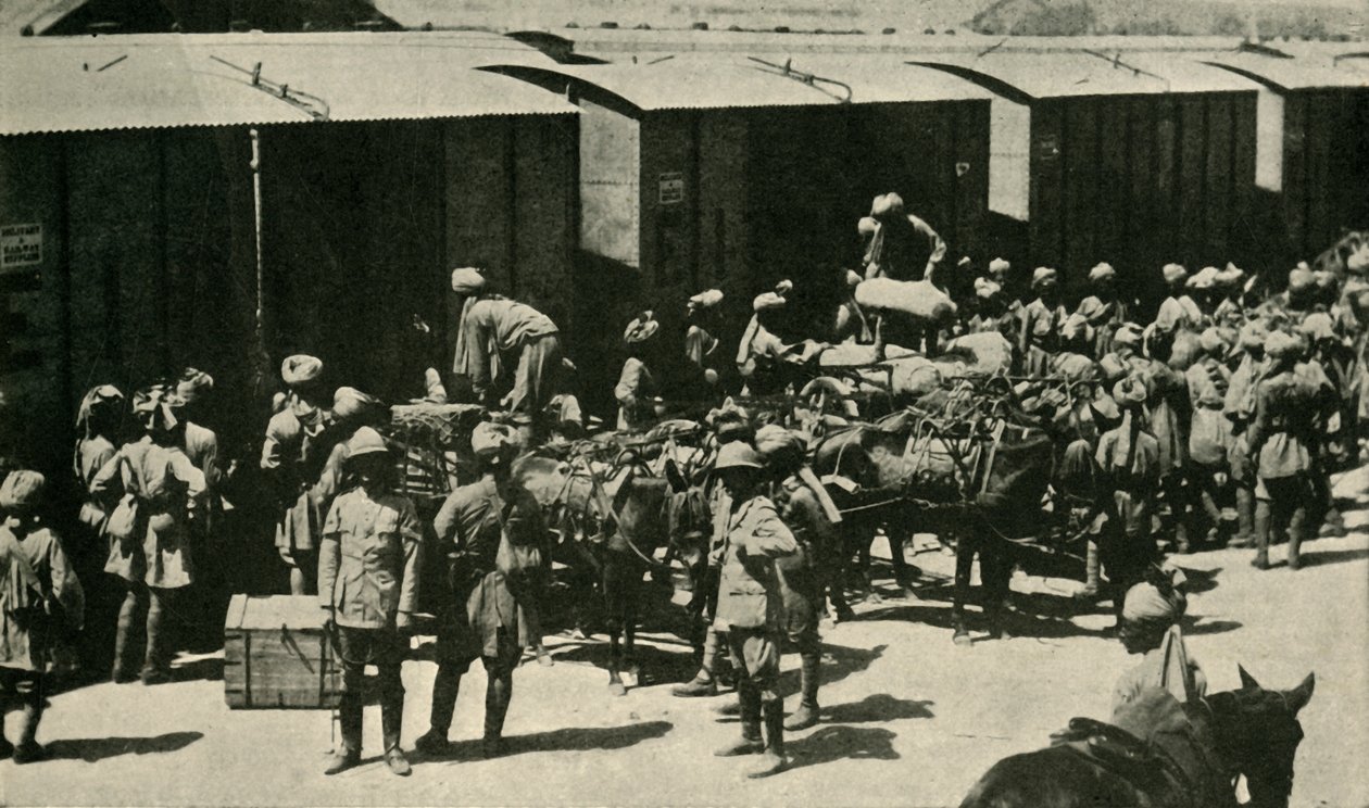Britští a indičtí vojáci v Bombaji, Indie, první světová válka, 1914, c1920. od Unbekannt