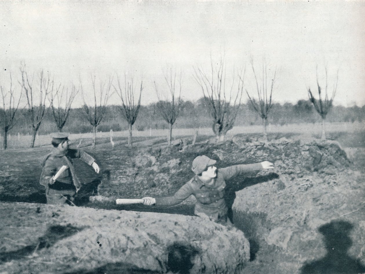 Britští vojáci cvičí házení ručních granátů, c1914 od Unbekannt