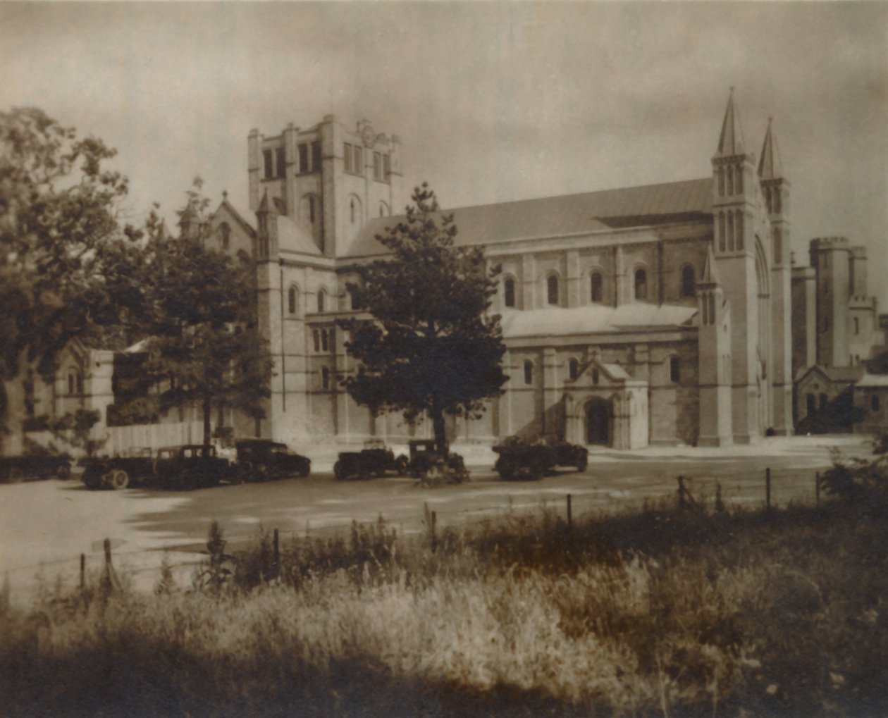 Buckfast Abbey Church, North View, konec 19.-začátek 20. století od Unbekannt