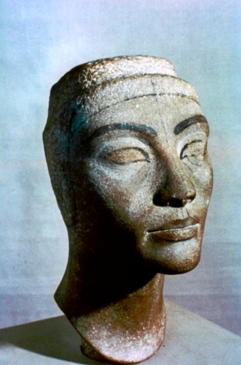 Busta Nefertiti, Egypt, 1375 př.nl od Unbekannt