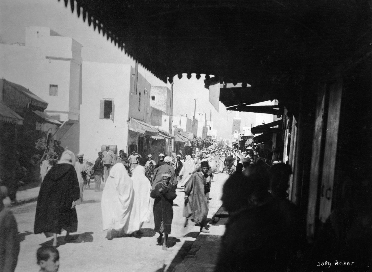 Rušná ulice, Rabat, Maroko, 20. až 30. léta 20. století od Unbekannt