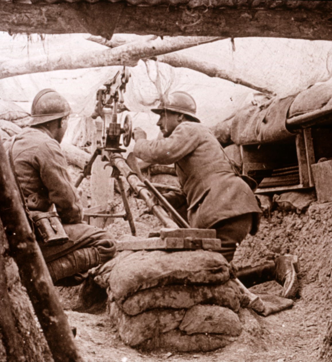 Maskovaný kulomet, c1914-c1918 od Unbekannt