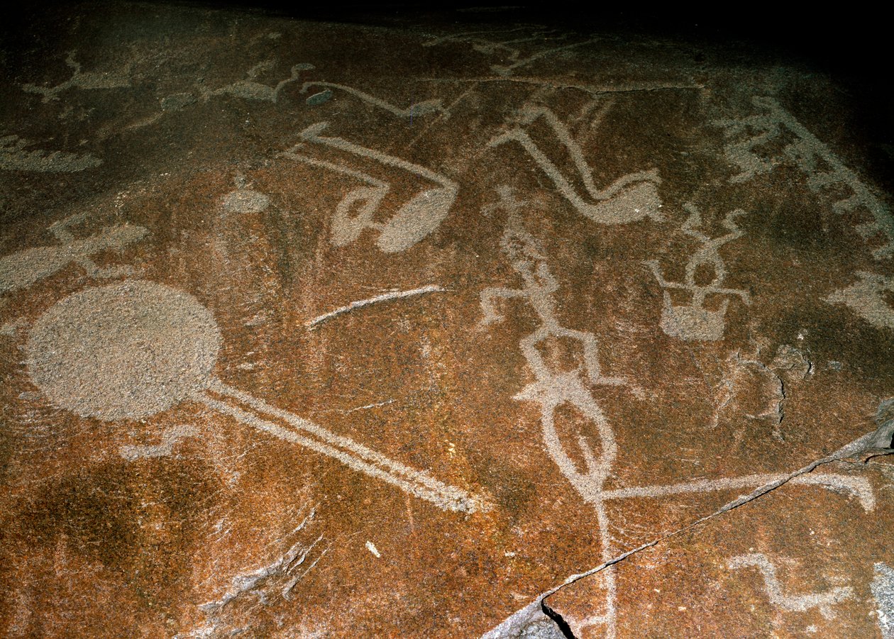 Vyřezávaný Petroglyf Lidé, jeleni, losi, ptáci, boty a kruhy, 4.-3. tisíciletí před naším letopočtem od Unbekannt