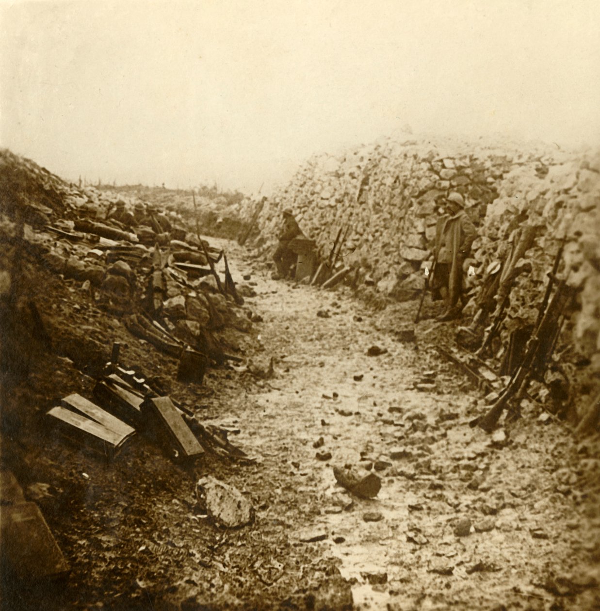 Centrální telefonní pošta ve Froideterre, Verdun, severní Francie, c1916 od Unbekannt