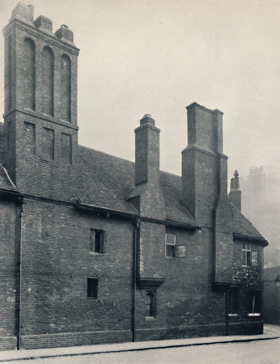 Charthouse. Wash-House Court, Exteriér, západní fronta, 1925 od Unbekannt