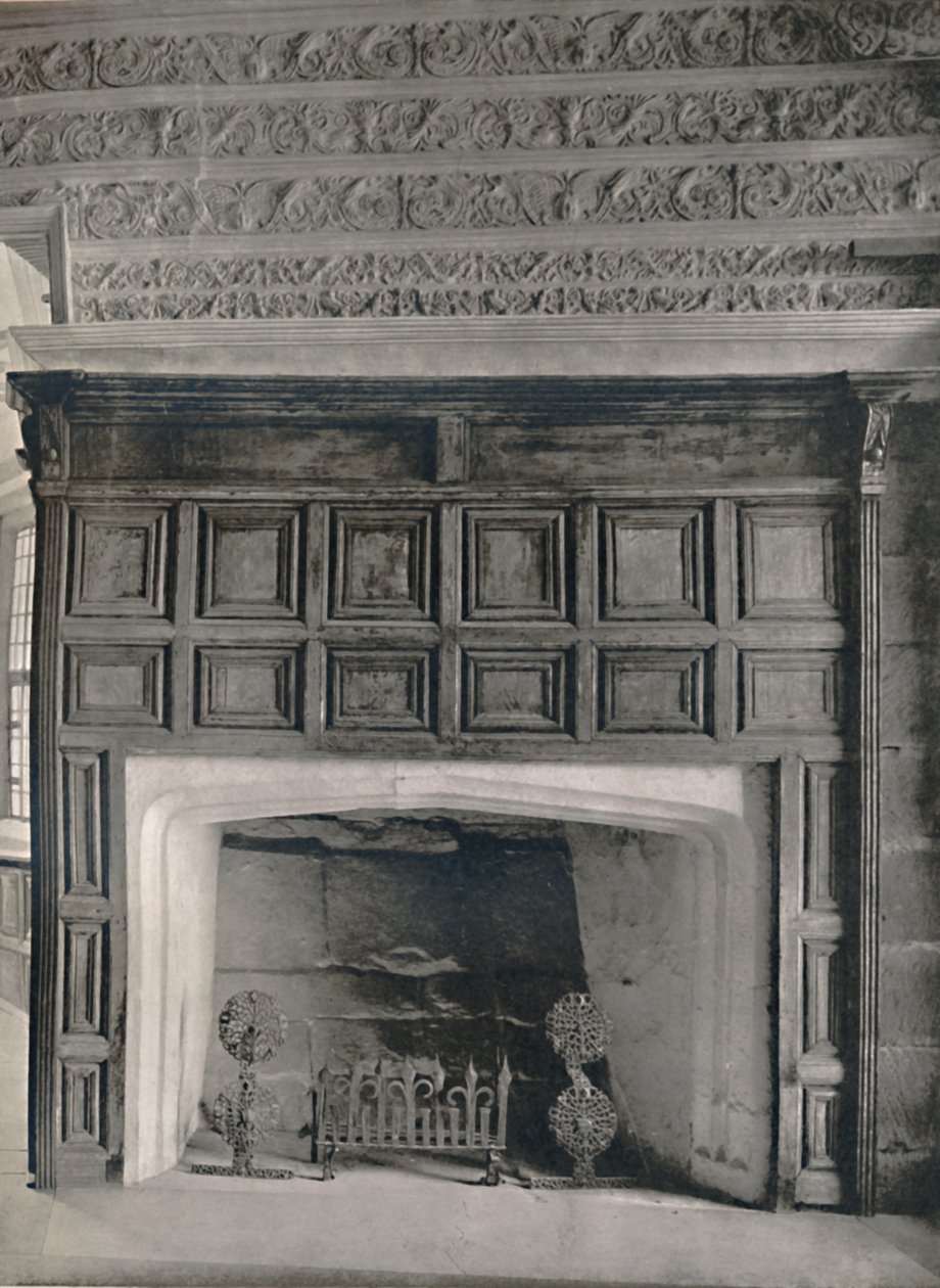 Chimney-Piece in the Dining Room, Haddon Hall, Derbyshire, 1927 od Unbekannt