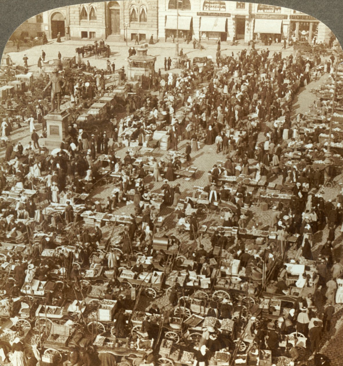 Christianias největší trh, Norsko, c1905. od Unbekannt