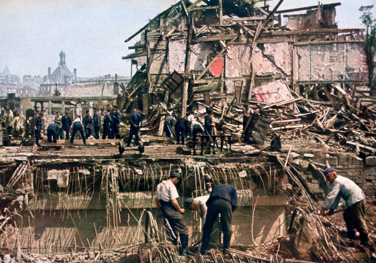 Odklízení trosek, Dunkirk, Francie, 1940 od Unbekannt
