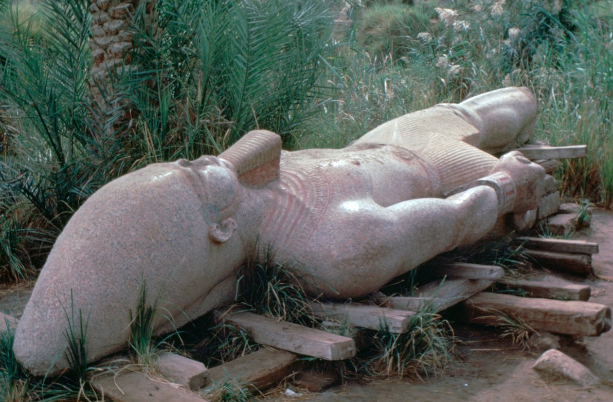 Kolosální socha Rameses I. in situ, Memphis, Egypt, 13. století před naším letopočtem od Unbekannt