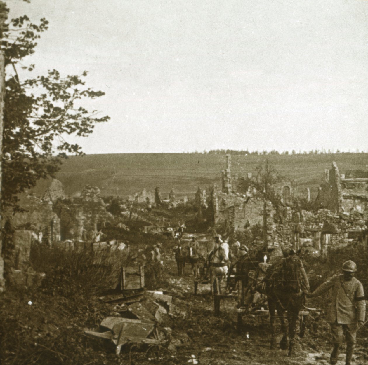 Convoy, Les Éparges, severní Francie, c1914-c1918. od Unbekannt