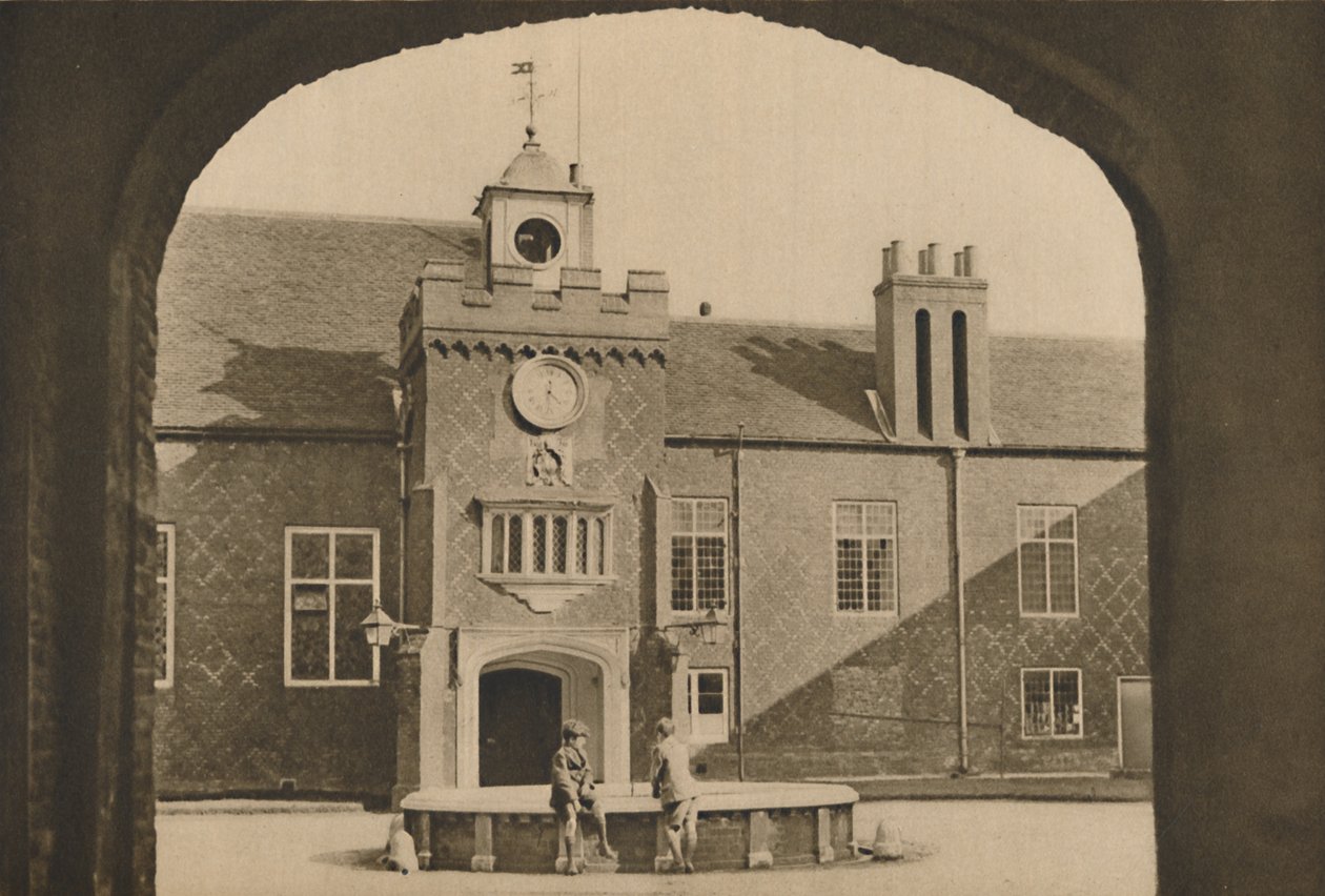 Nádvoří a hlavní vchod do paláce biskupa Londýna ve Fulhamu, c1935. od Unbekannt